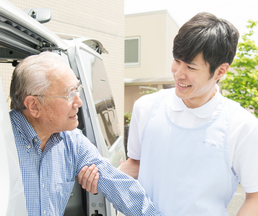 デイサービス 未経験の方でも大丈夫です！！